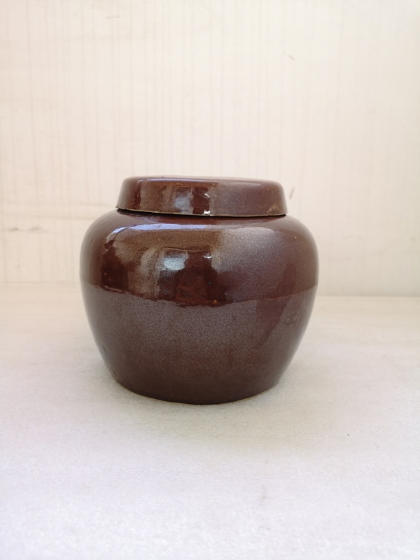 古玩陶瓷鐵銹釉蓋罐拍賣(mài),當(dāng)前價(jià)格234元
