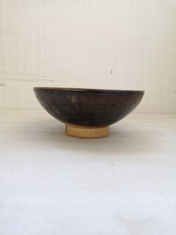 古玩陶瓷磁州窯窯變黑釉大碗拍賣,當前價格680元