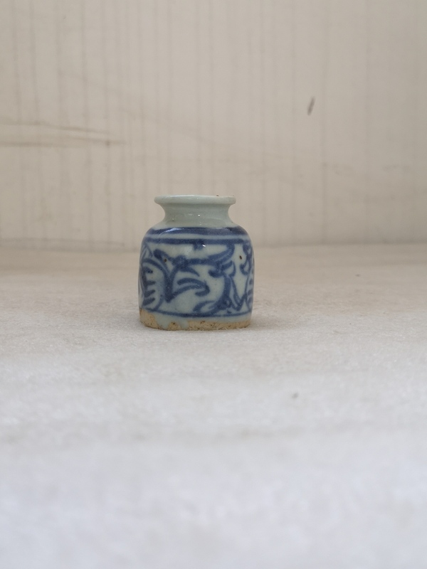 古玩陶瓷青花淡描花卉紋水盂拍賣,當前價格555元