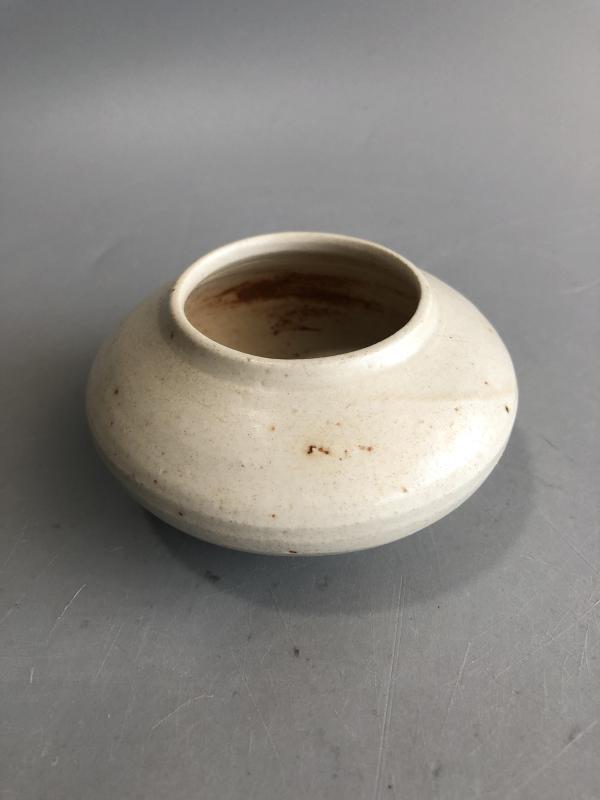 古玩陶瓷白釉水盂拍卖，当前价格2300元