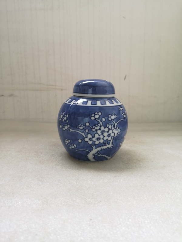 古玩陶瓷青花冰梅圖蓋罐拍賣,當前價格260元