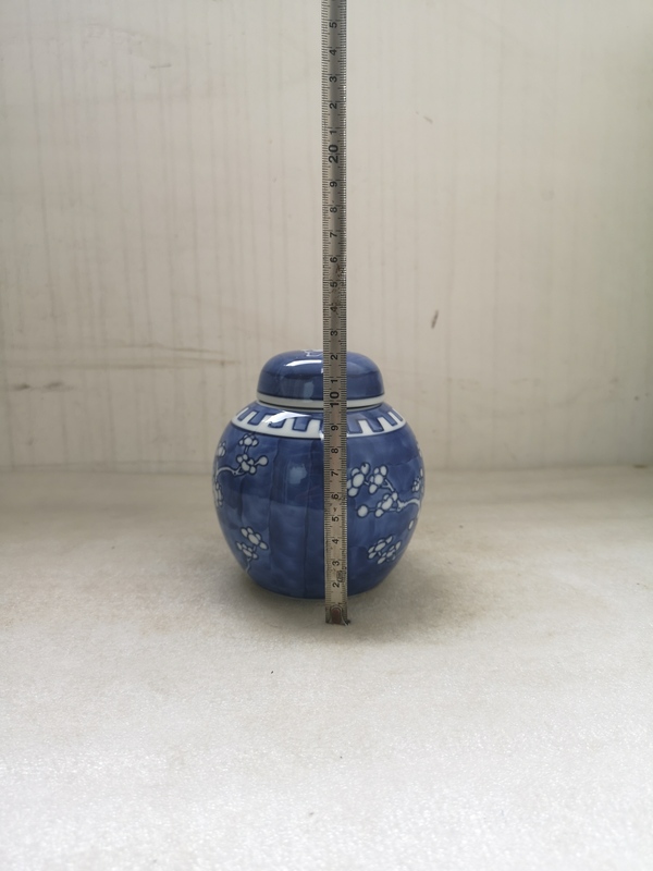 古玩陶瓷青花冰梅圖蓋罐拍賣,當前價格260元