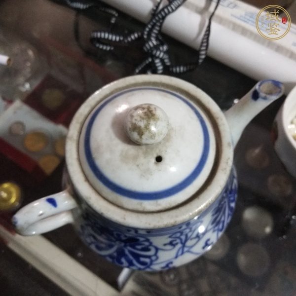 古玩陶瓷花卉紋青花執(zhí)壺真品鑒賞圖