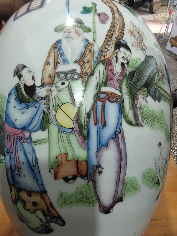 古玩陶瓷人物紋冬瓜罐真品鑒賞圖