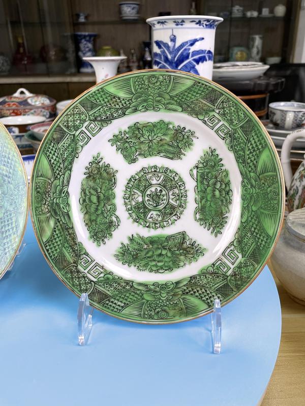 古玩陶瓷晚清民國 精品綠彩花蝶紋盤一對拍賣,當前價格1850元