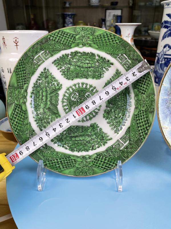 古玩陶瓷晚清民國 精品綠彩花蝶紋盤一對拍賣,當前價格1850元