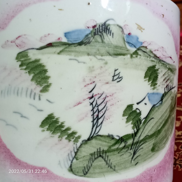古玩陶瓷釉下五彩山水紋圈足筒式香爐拍賣,當前價格99元