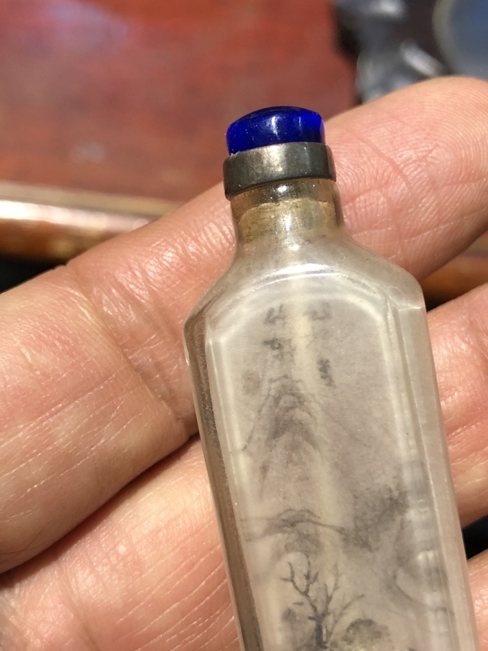 域鉴古玩】水晶内画鼻烟壶鉴定结果_水晶内画鼻烟壶真假鉴别