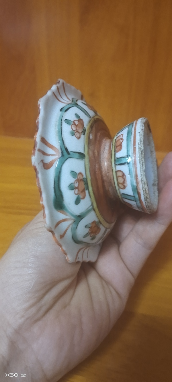 古玩陶瓷紅綠彩高足盤拍賣,當前價格1000元