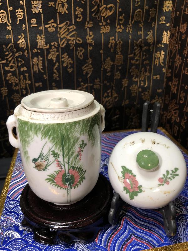 古玩陶瓷清末民初釉下彩繪花鳥紋蓋缸拍賣,當(dāng)前價(jià)格980元