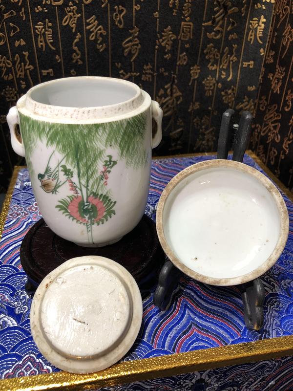 古玩陶瓷清末民初釉下彩繪花鳥紋蓋缸拍賣,當(dāng)前價(jià)格980元
