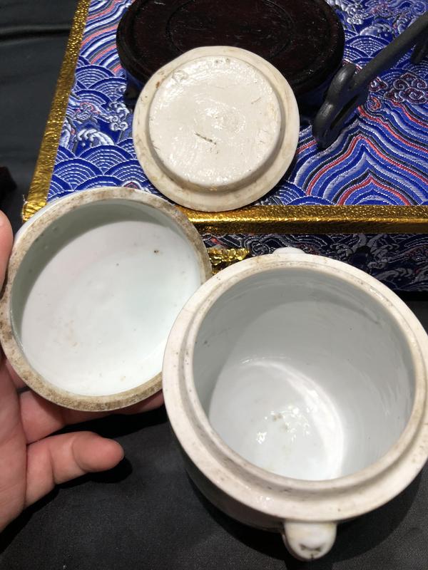 古玩陶瓷清末民初釉下彩繪花鳥紋蓋缸拍賣,當(dāng)前價(jià)格980元