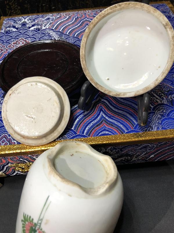古玩陶瓷清末民初釉下彩繪花鳥紋蓋缸拍賣,當(dāng)前價(jià)格980元