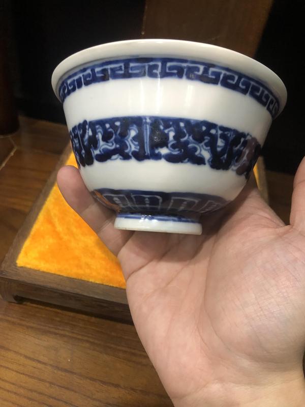 古玩陶瓷(已實(shí)物鑒真)清-乾隆-拐子龍紋青花碗拍賣,當(dāng)前價格2000元