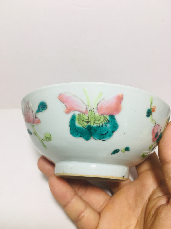 古玩陶瓷粉彩蝴蝶四季花卉紋碗拍賣,當(dāng)前價格88元