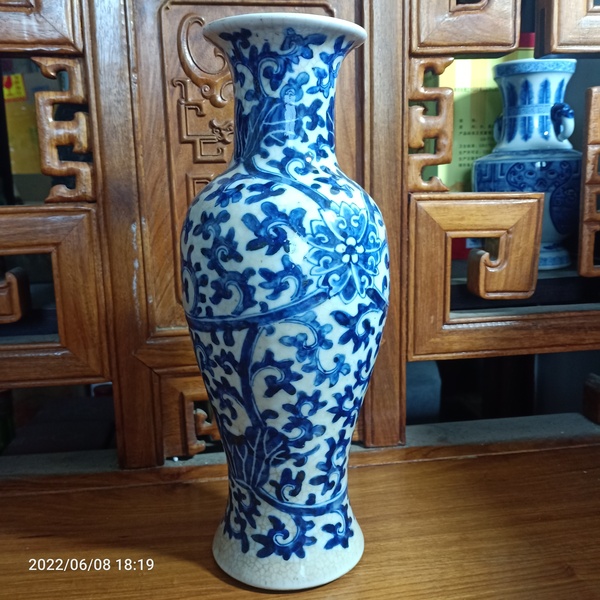 古玩陶瓷清代花卉紋青花觀音瓶拍賣,當前價格1888元