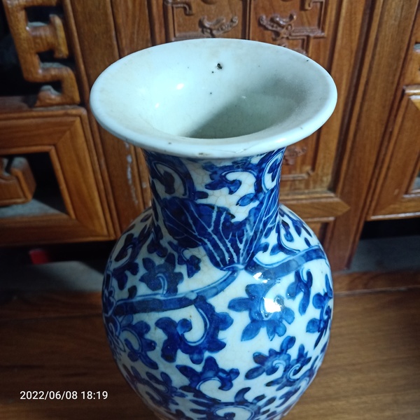 古玩陶瓷清代花卉紋青花觀音瓶拍賣,當前價格1888元