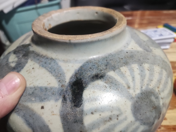 古玩陶瓷明末清初花卉紋青花罐拍賣,當前價格868元