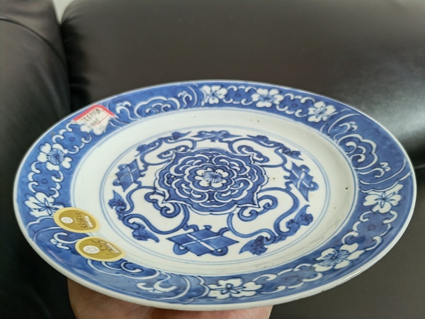 古玩陶瓷清—康熙精品青花八寶花卉紋折沿盤拍賣,當前價格6666元