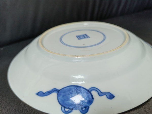 古玩陶瓷清—康熙精品青花八寶花卉紋折沿盤拍賣,當前價格6666元
