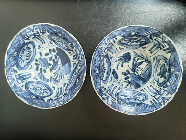 古玩陶瓷明—萬歷，精品青花“飛黃騰達(dá)“、“喜上枝頭“折沿花口碗一對拍賣，當(dāng)前價(jià)格8888元