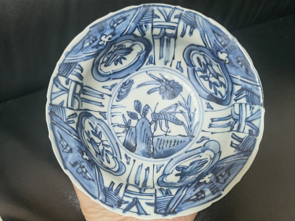 古玩陶瓷明—萬歷，精品青花“飛黃騰達(dá)“、“喜上枝頭“折沿花口碗一對拍賣，當(dāng)前價(jià)格8888元