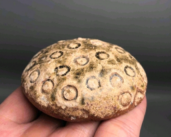 古玩陶瓷洪州窯仿生蓮蓬擺件拍賣,當前價格3998元