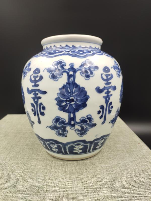 古玩陶瓷康熙花間壽太白罐拍賣,當前價格16800元