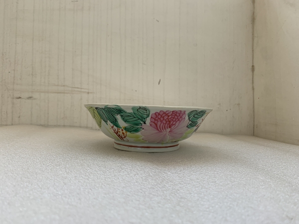 古玩陶瓷粉彩花鳥紋葵口碗拍賣,當前價格298元
