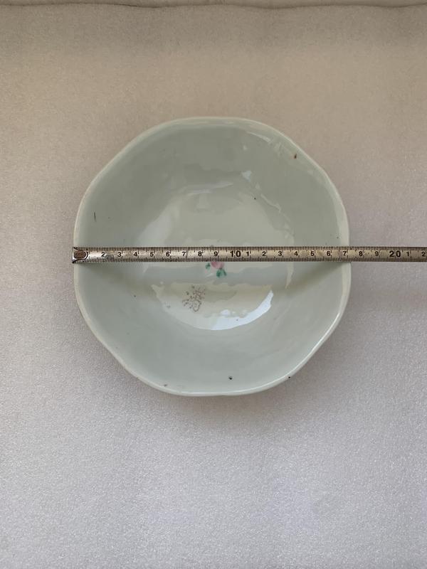 古玩陶瓷粉彩花鳥紋葵口碗拍賣,當前價格298元
