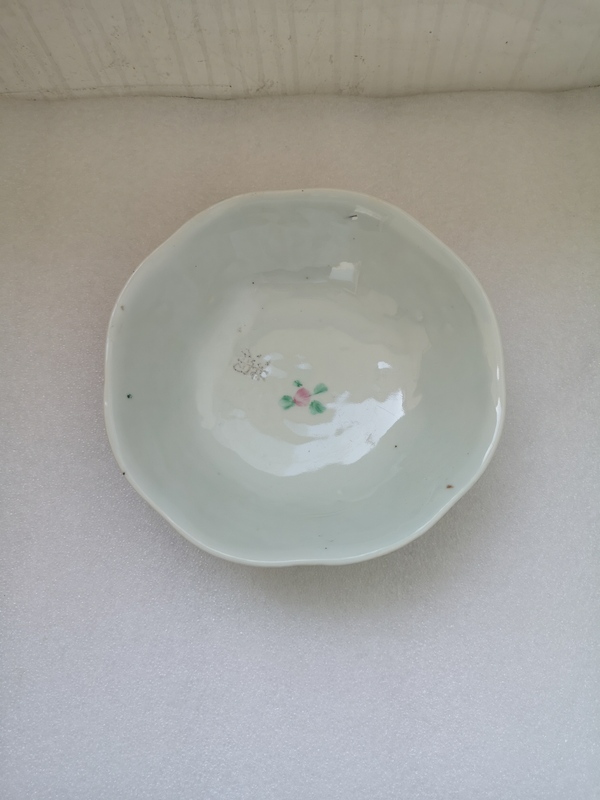 古玩陶瓷粉彩花鳥紋葵口碗拍賣,當前價格298元