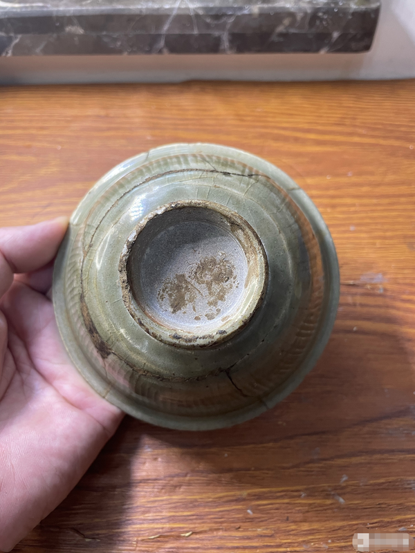 古玩陶瓷耀州窑青釉出筋花口高脚碗拍卖，当前价格456元