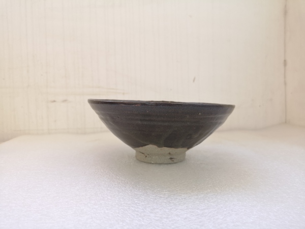 古玩陶瓷磁州窯茶葉末釉斗笠碗拍賣,當前價格680元