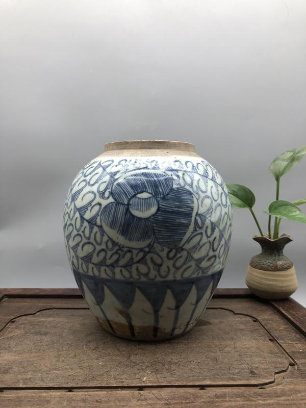 古玩轉賣清中期【實物保真】青花花卉紋罐拍賣，當前價格4888元