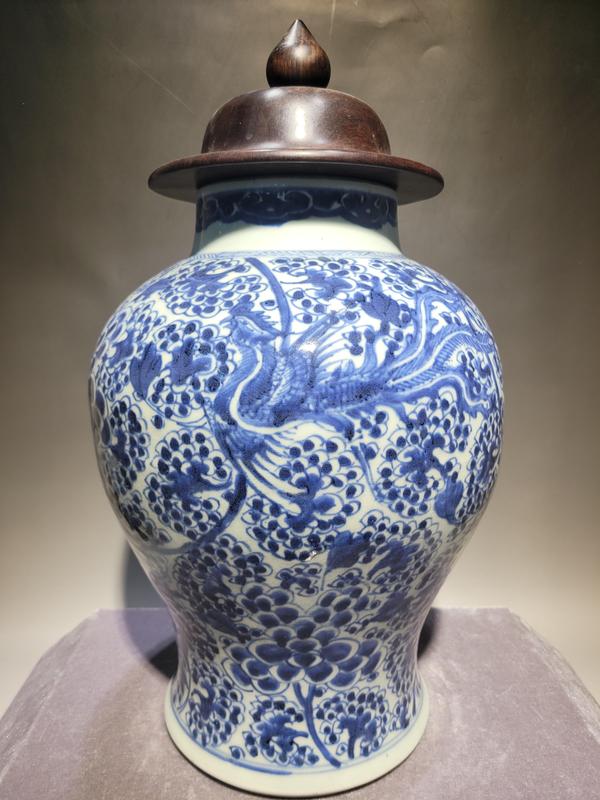 古玩陶瓷康熙鳳穿牡丹青花將軍罐拍賣,當前價格23000元
