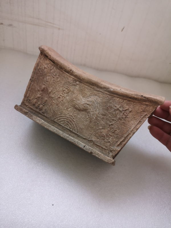 古玩陶瓷動(dòng)物紋壽字陶枕拍賣(mài),當(dāng)前價(jià)格998元