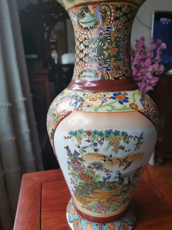 古玩陶瓷六十至八十年代人物紋彩繪花口瓶拍賣,當前價格660元