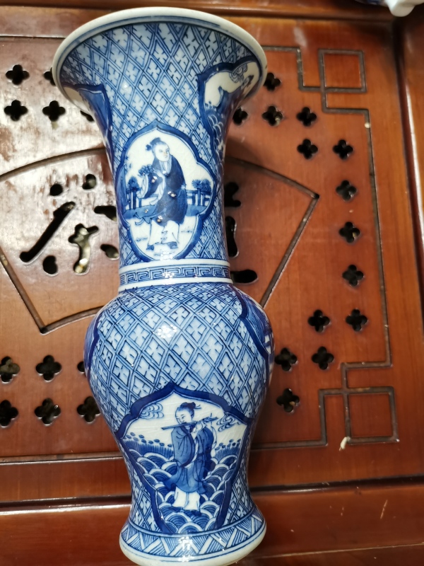 古玩陶瓷青花锦地开光八仙人物纹凤尾尊拍卖，当前价格52000元