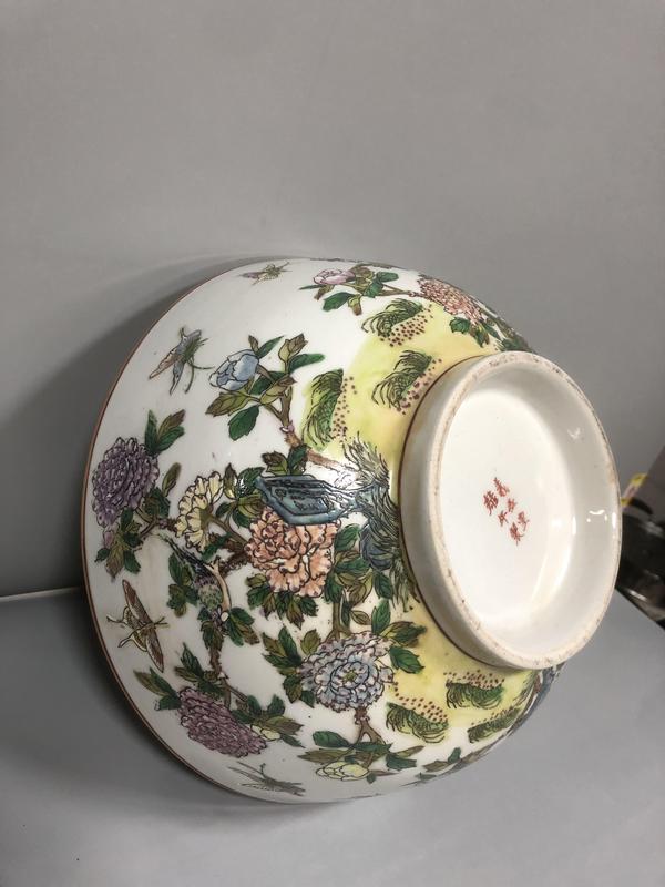 古玩陶瓷平臺(tái)保真花鳥(niǎo)蝶紋彩繪大碗拍賣(mài),當(dāng)前價(jià)格2600元