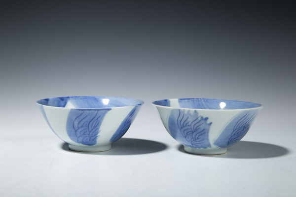 古玩轉賣清晚·青花龍馬紋小碗一對拍賣，當前價格88元