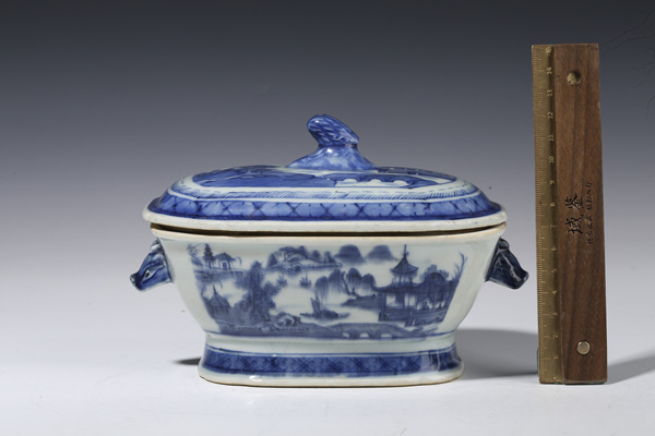 豪奢な 銀閣】中国美術 青花 古染付 楼閣山水紋 六方 瓶 高25.5cm 旧家 工芸品
