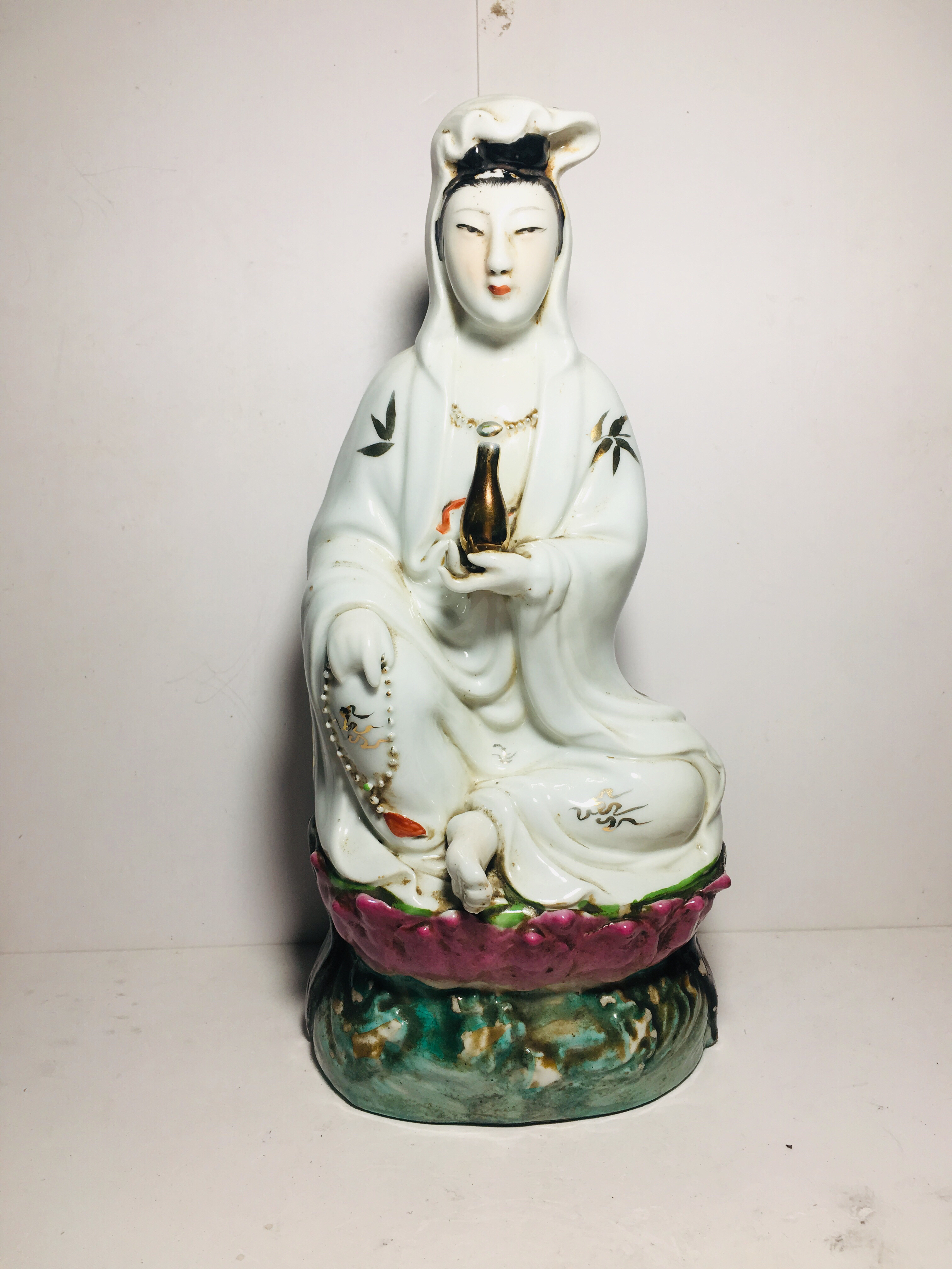 2024新商品 域鉴古玩】民国粉彩描金观音塑像拍卖价格/图片/值多少钱 工芸品