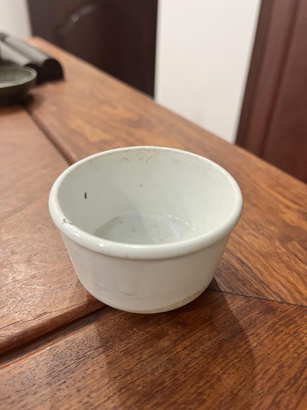 古玩陶瓷清代白釉唇口圈足杯拍賣,當前價格199元