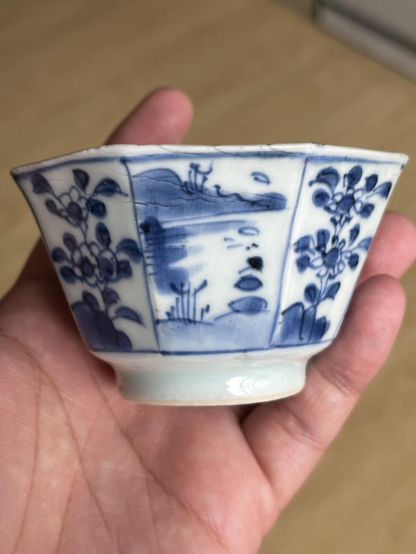 古玩陶瓷清早期山水紋青花杯盤拍賣,當前價格2000元