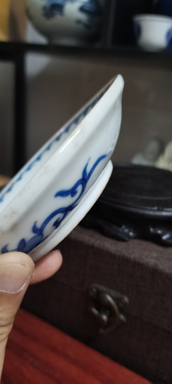 古玩陶瓷晚清民國青花花卉紋盤拍賣,當前價格0元