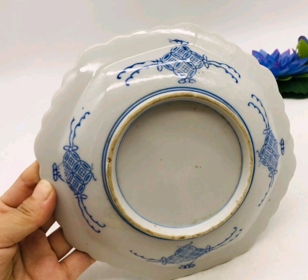 古玩陶瓷出口創匯期山水詩紋青花盤拍賣,當前價格168元
