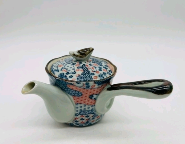 古玩陶瓷六十至八十年代青花加彩側(cè)把壺拍賣,當(dāng)前價格298元