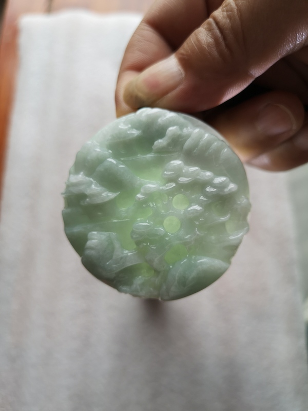 古玩玉器山水牌子拍賣,當前價格580元