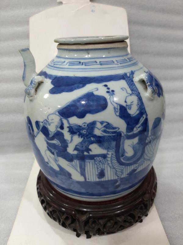 古玩陶瓷青花庭院嬰戲紋四系蓋壺拍賣,當前價格5880元
