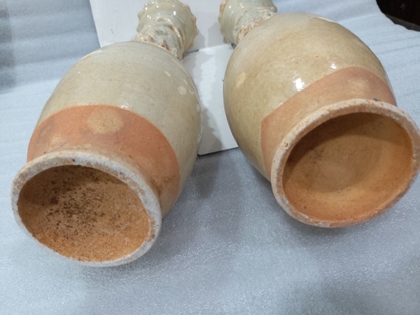 古玩陶瓷影青釉堆塑長頸皈依瓶(一對)拍賣,當前價格4880元